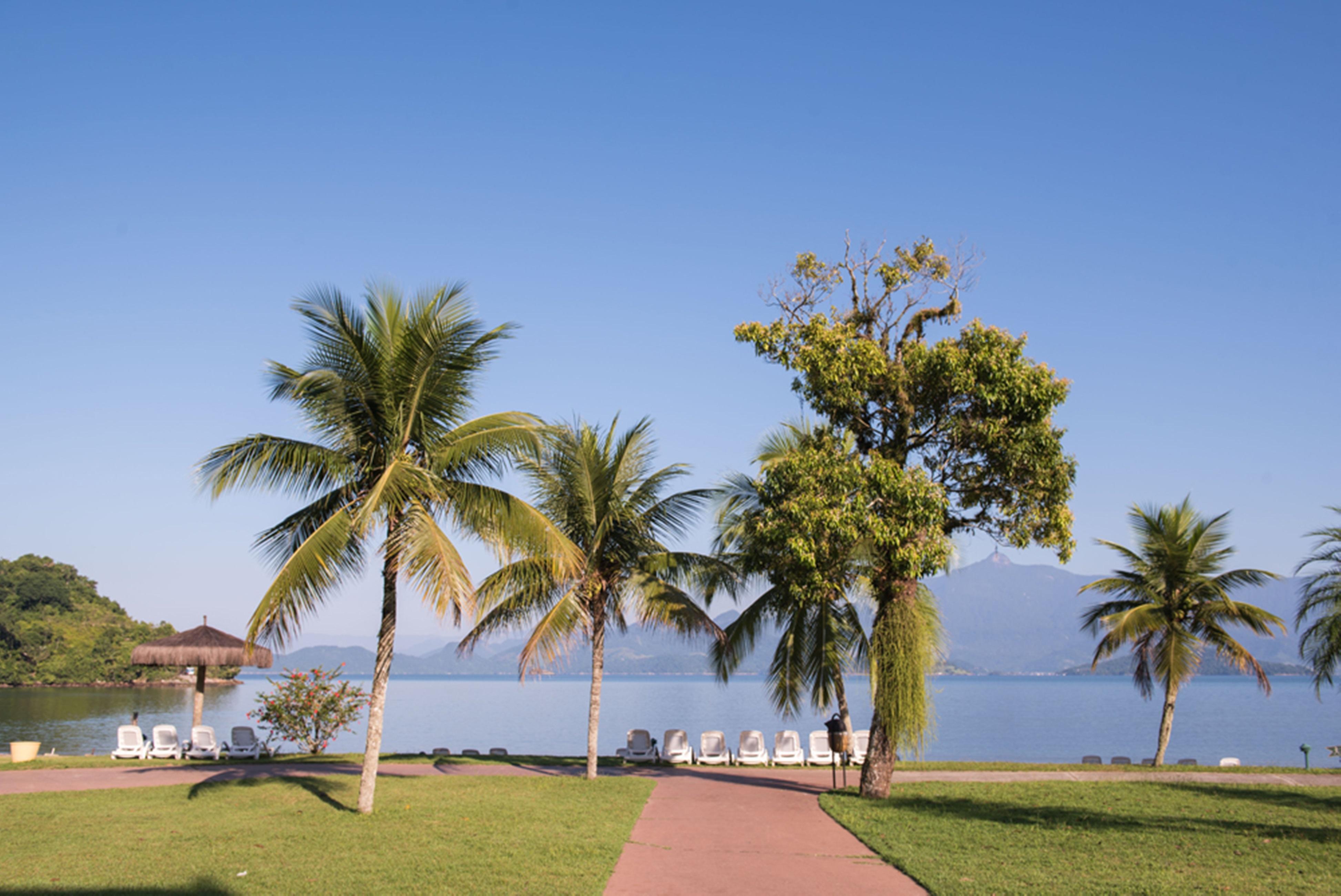 Vila Gale Eco Resort Angra Ангра-дус-Рейс Экстерьер фото View of the bay
