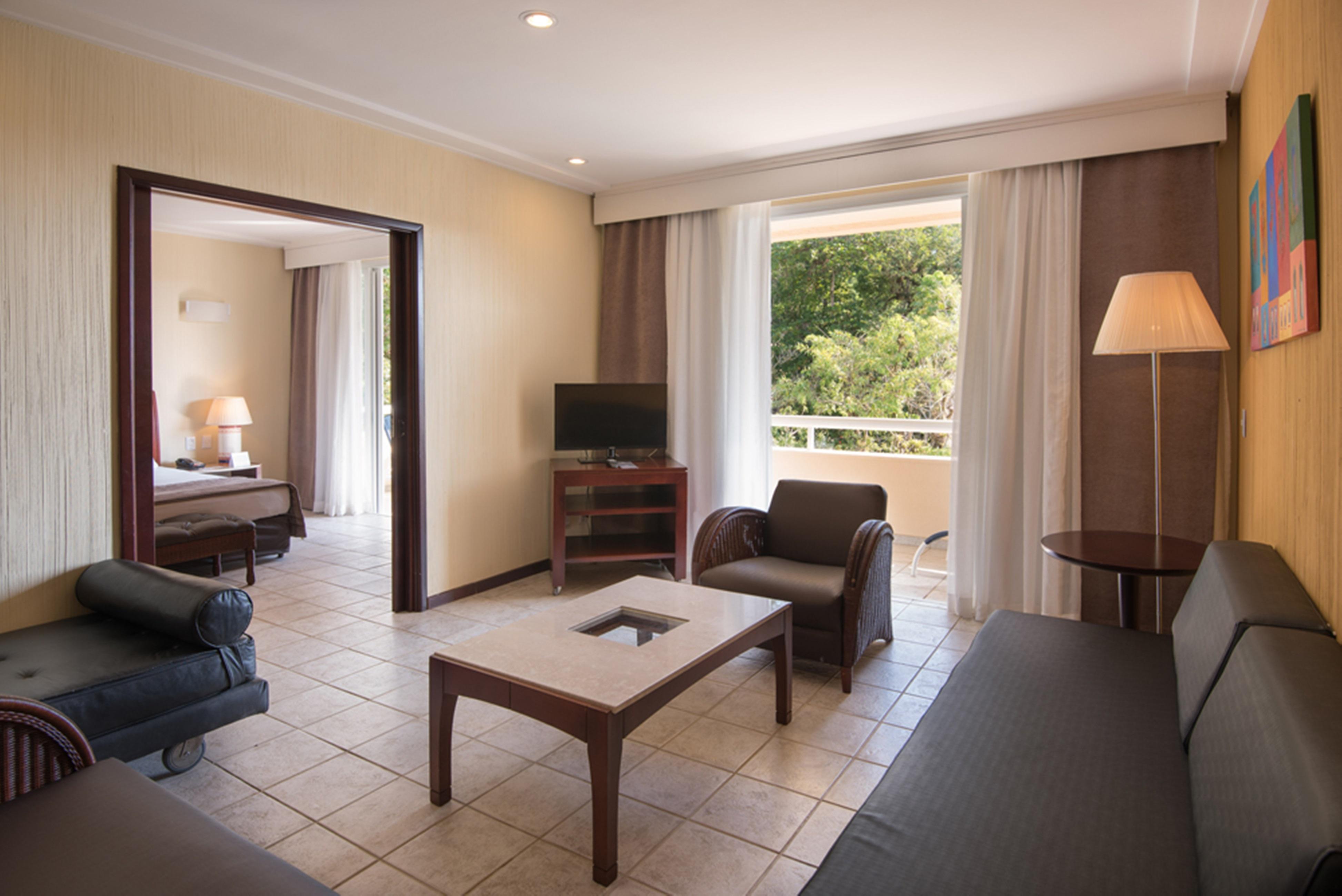 Vila Gale Eco Resort Angra Ангра-дус-Рейс Экстерьер фото A suite at the hotel