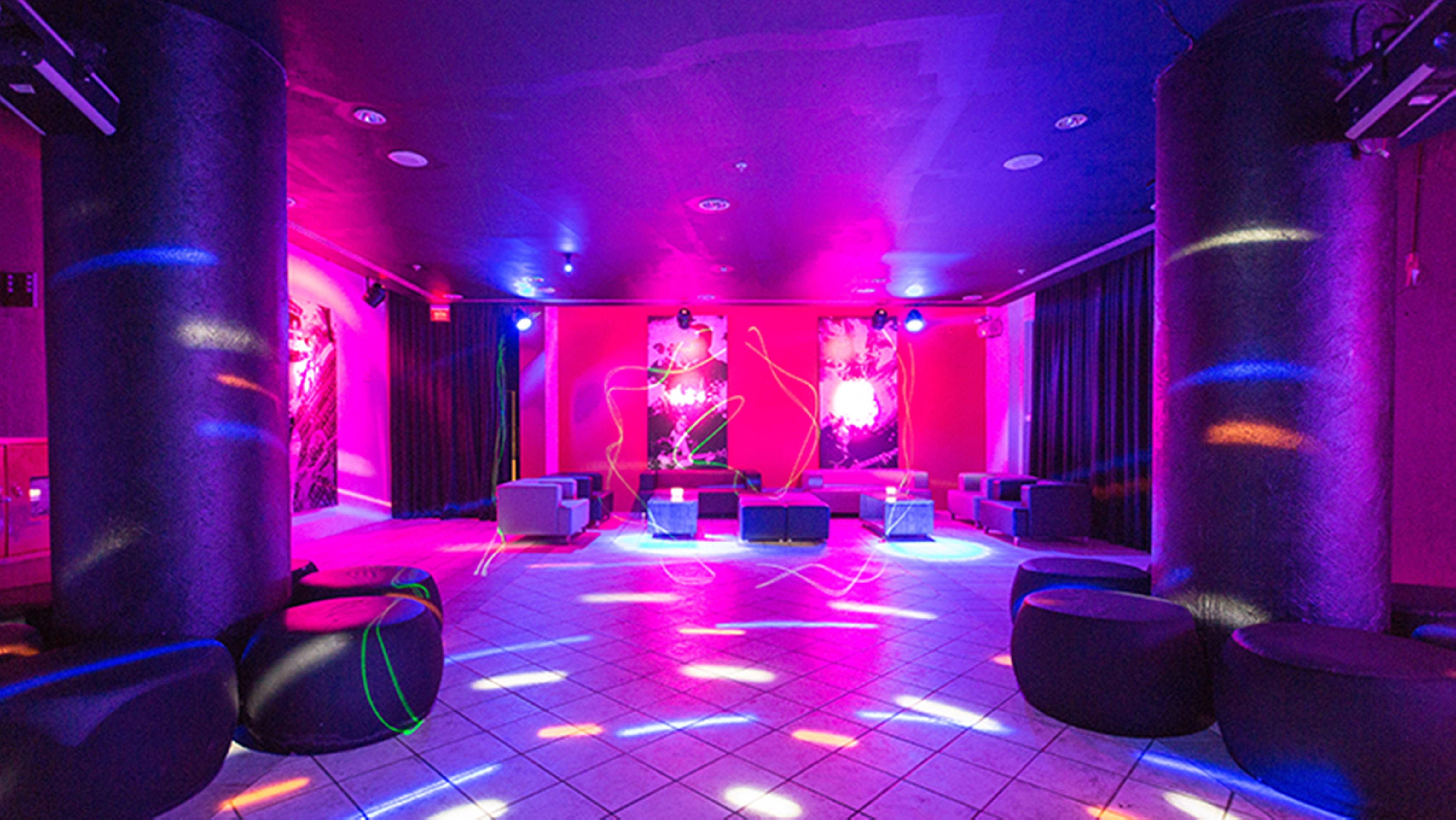 Vila Gale Eco Resort Angra Ангра-дус-Рейс Экстерьер фото The interior of the nightclub