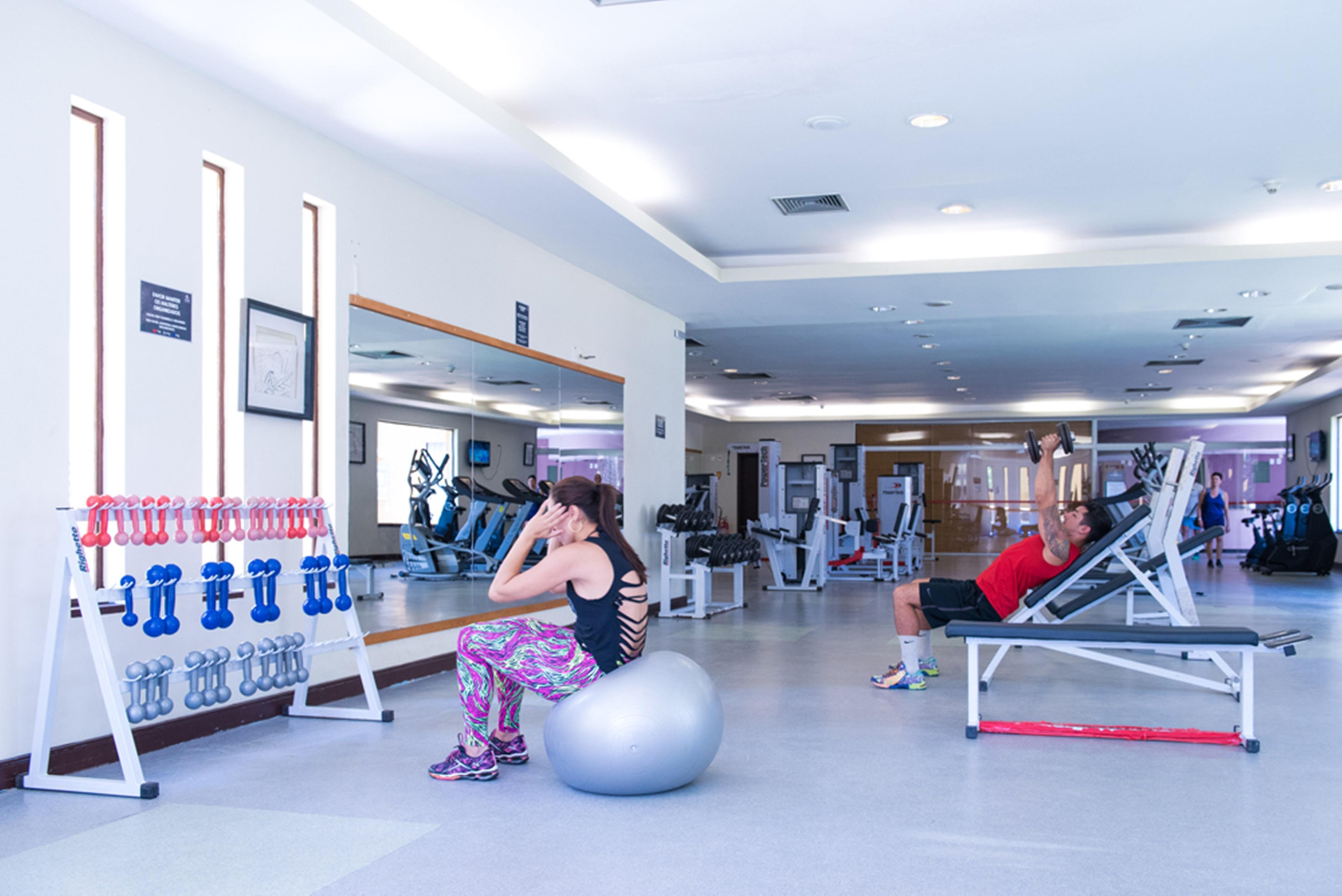 Vila Gale Eco Resort Angra Ангра-дус-Рейс Экстерьер фото The gym at the hotel